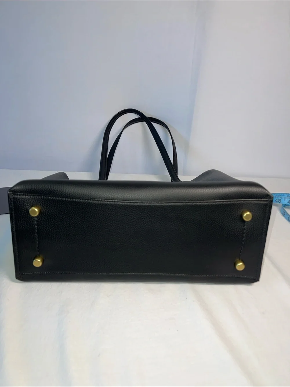 Coach F2439-C0689 Willow Tote 24 Black Leather Turnlock